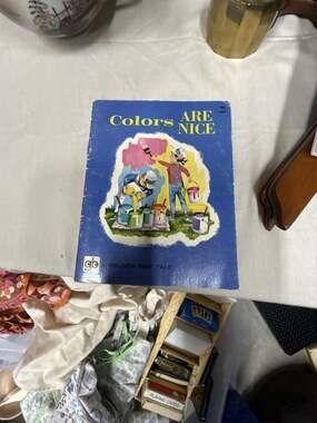 Golden Press Colors Are Nice A Golden Tiny Tale Book